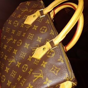 LV PURSE